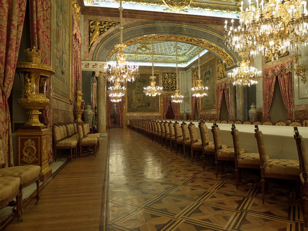 Comedor_de_Gala._Palacio_Real_de_Madrid